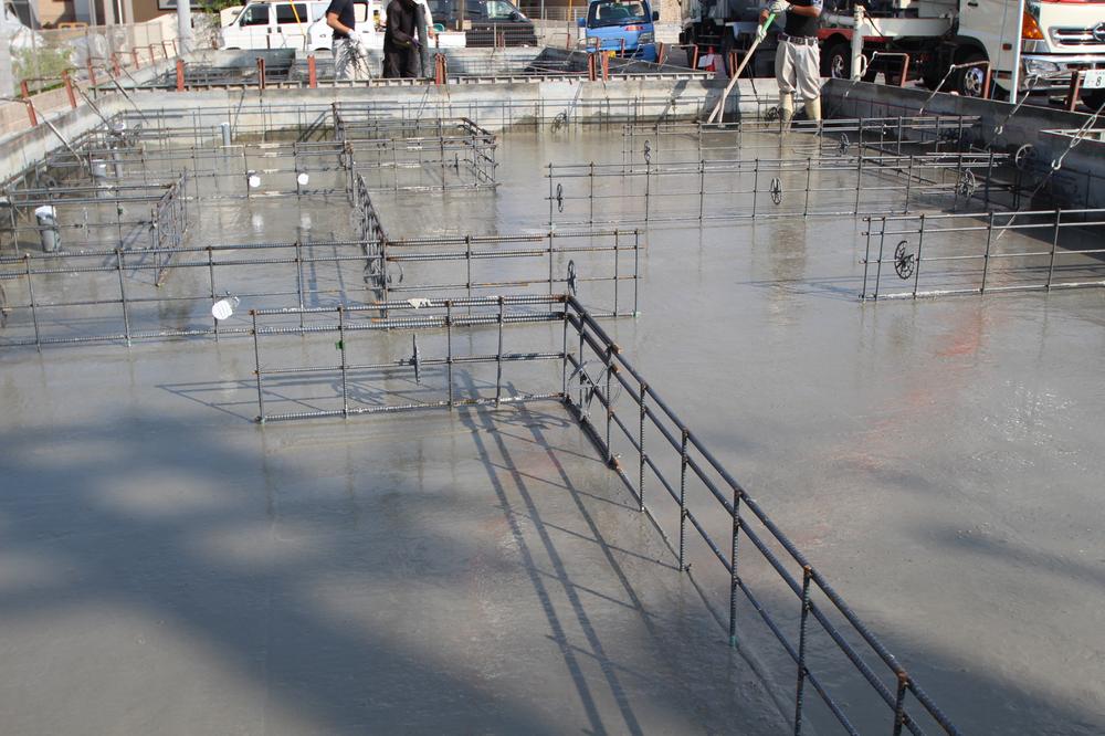 Construction ・ Construction method ・ specification. It is resistant to moisture in the solid foundation. 