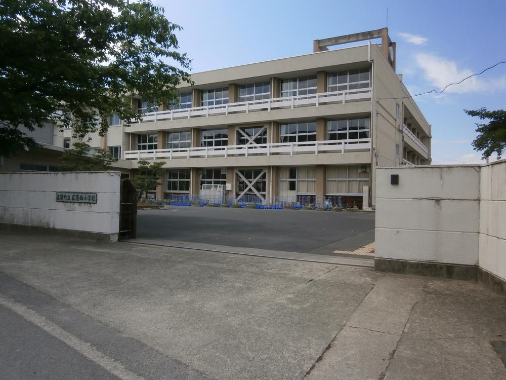 Primary school. Koryo Municipal Koryo to Nishi Elementary School 876m