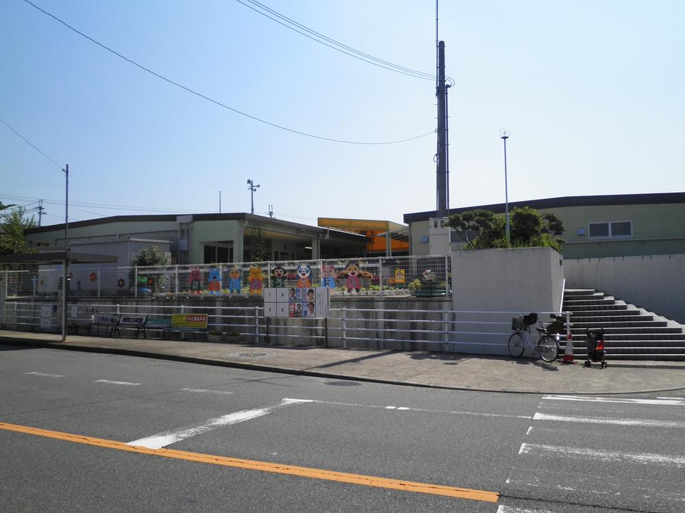 kindergarten ・ Nursery. Oji 451m to kindergarten