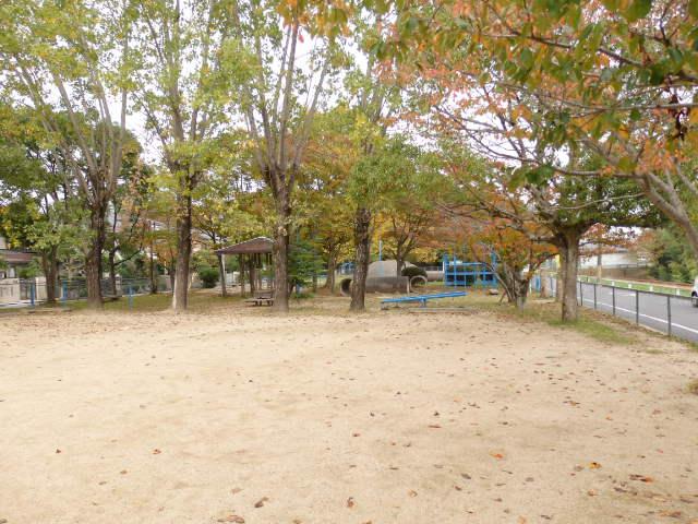 park. Mimatsu months hill until the No. 1 city block park 100m