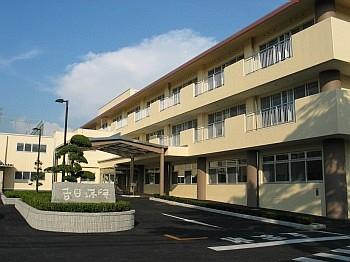 Hospital. 2351m until the medical corporation peace meeting Yoshida hospital