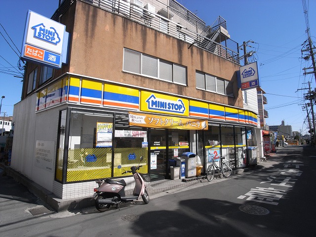 Convenience store. MINISTOP Saidaiji Station store up (convenience store) 199m