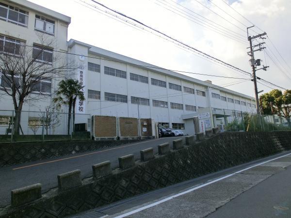 Primary school. 400m Nara Municipal Rokujo elementary school to elementary school