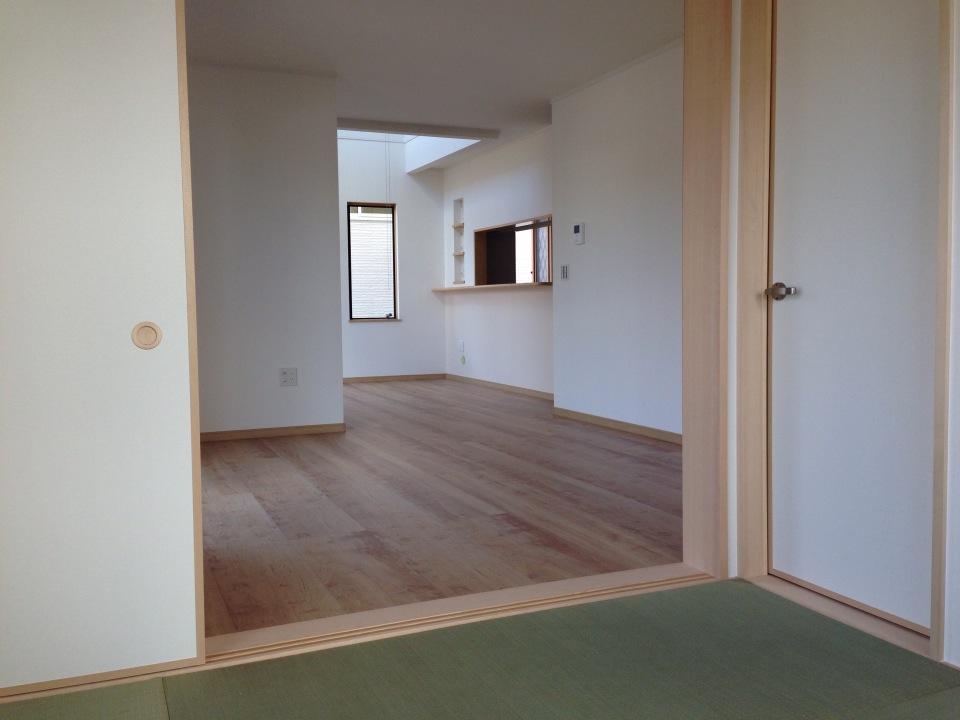 Non-living room.  [Japanese-style room] Applications, such as nap space of children, not only for visitors various! 