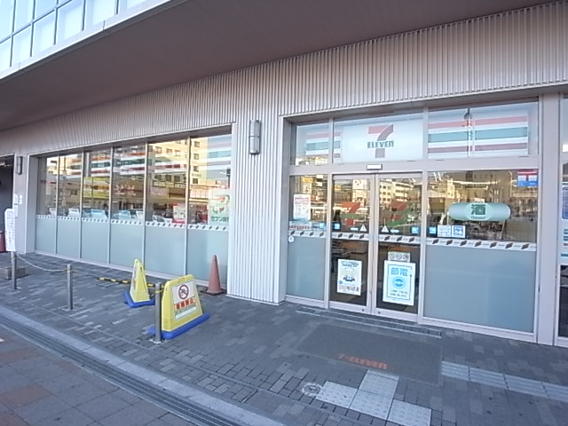 Convenience store. Eleven JR Nara Station store up (convenience store) 345m