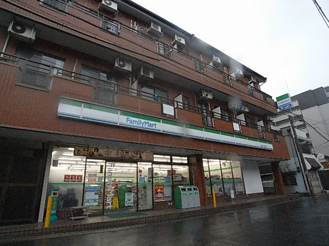 Convenience store. FamilyMart Nara Saidaijihon the town store (convenience store) to 768m
