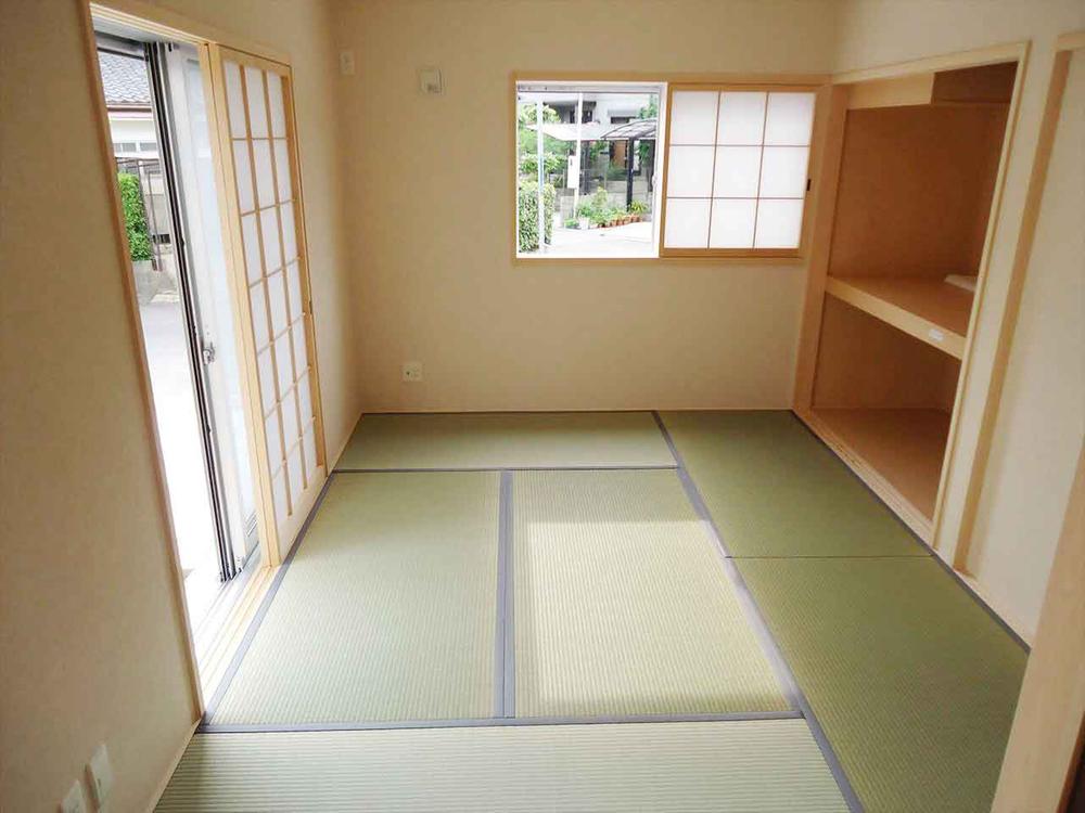Non-living room. The company example of construction (Japanese-style)