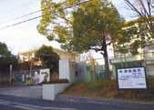 Primary school. Municipal Suzaku elementary school walk 9 minutes (about 680m) 680m