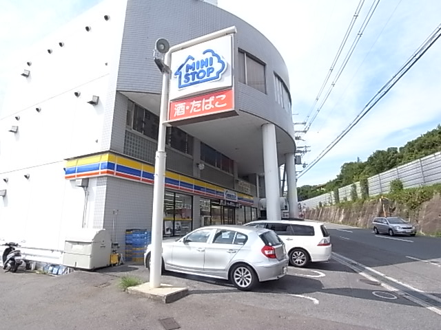 Convenience store. MINISTOP Tezukayama 301m up to 6-chome (convenience store)