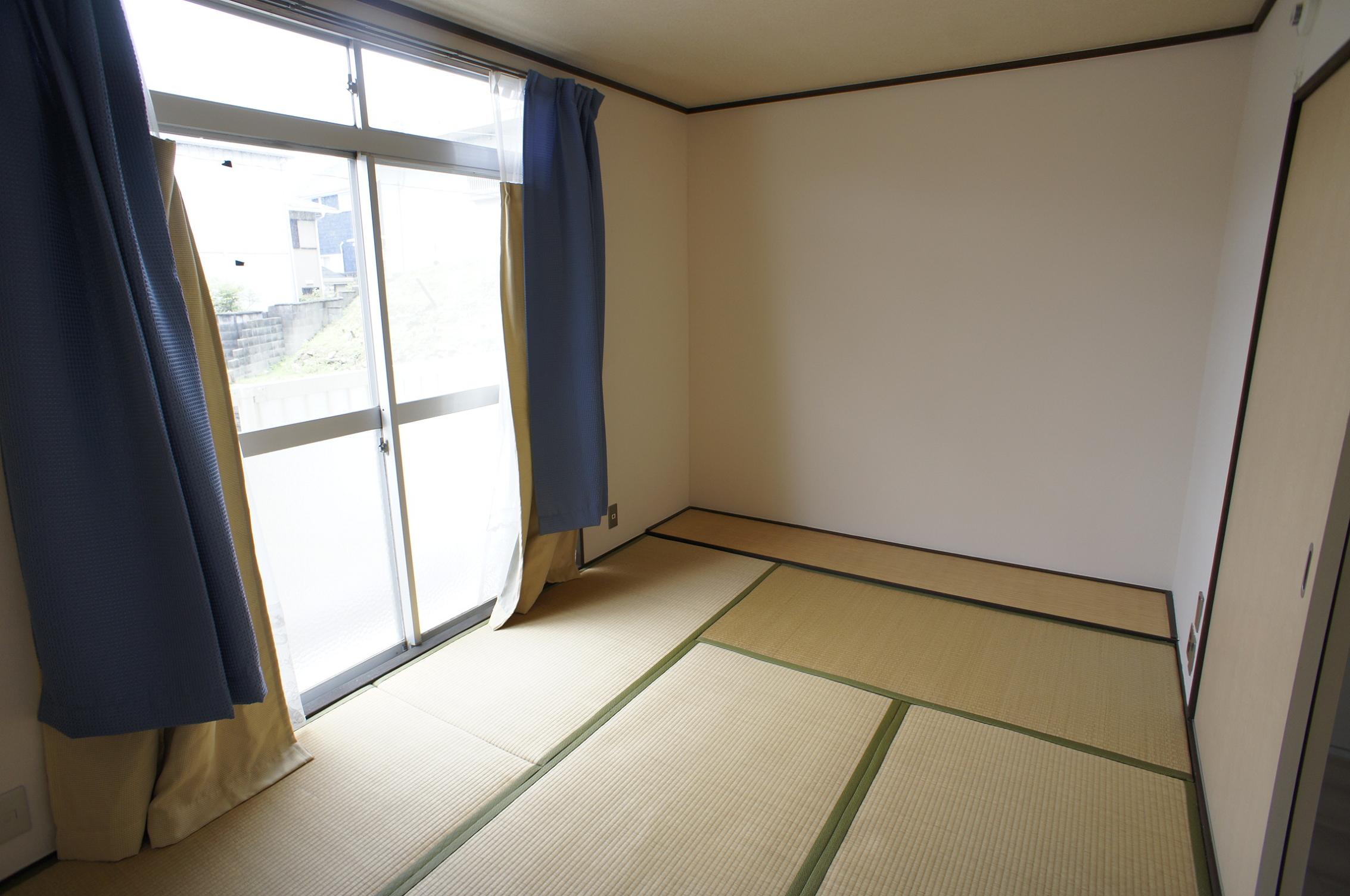 Other room space. The back of the Japanese-style room You calm