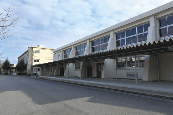 Surrounding environment. Municipal Tsurumai Elementary School (6-minute walk ・ About 430m)