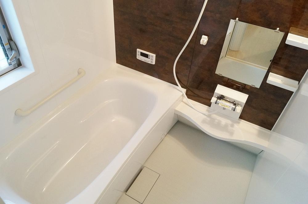 Same specifications photo (bathroom). The company example of construction (bathroom) Comfortably spacious 1 pyeong size bathroom,  Large tub that can be sitz bath! 