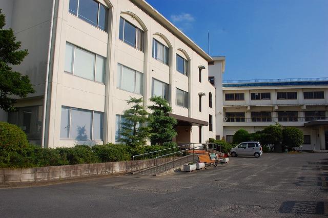 Other. 4368m to Nara Saho College campus (new life support shop) (Other)