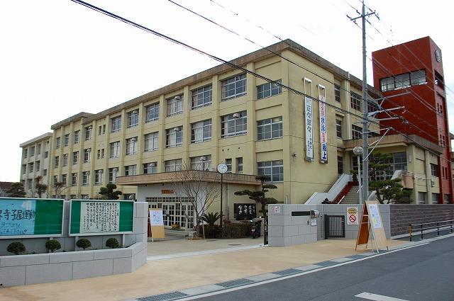 Junior high school. 721m to Nara Tatsuto south junior high school (junior high school)