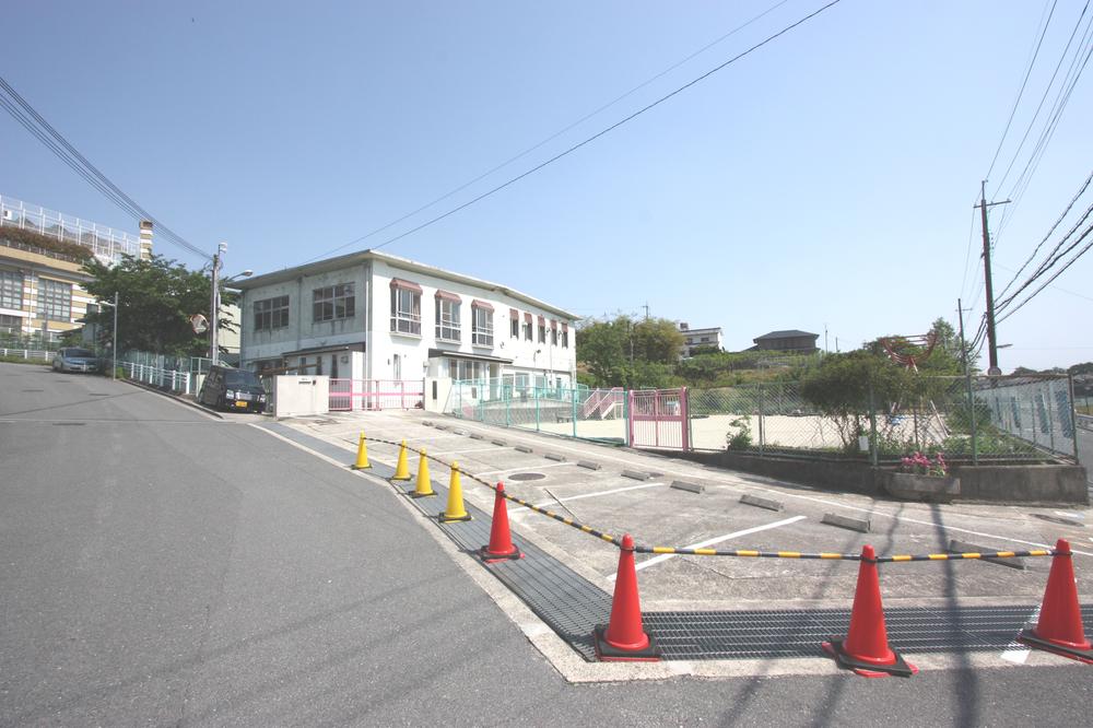 kindergarten ・ Nursery. Gakuenminami 544m to nursery school