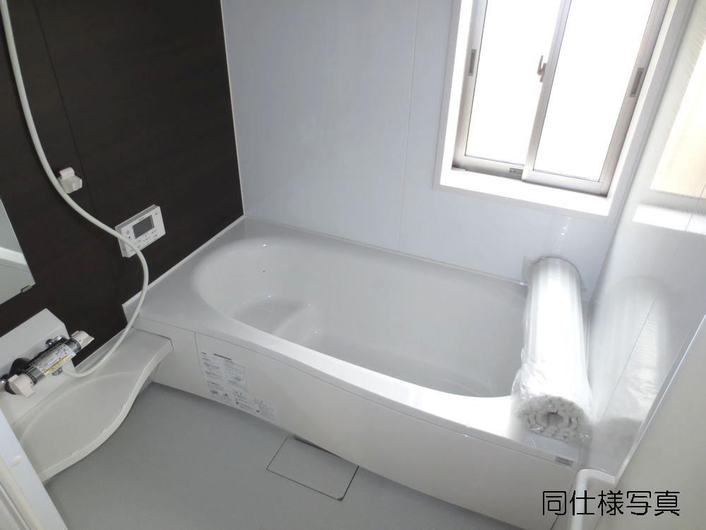 Same specifications photo (bathroom).  ■ Automatic hot water filling the bathroom 1 pyeong size, Reheating, With heat insulation function, Bathroom is equipped with heating dryer ■ 