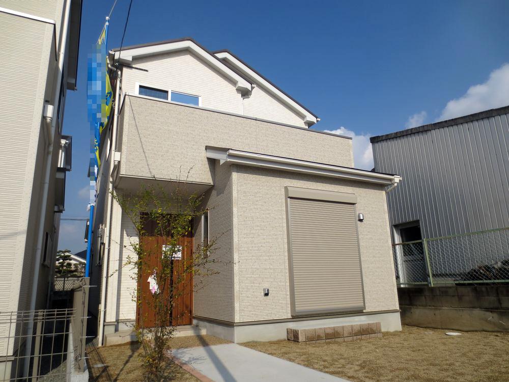 Local appearance photo.  ■ Stain-resistant exterior wall siding specification! Exterior construction costs included! (No. 3 place appearance photo) ■ 