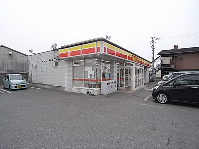 Convenience store. Daily Yamazaki Tawaramoto Karako store up (convenience store) 858m