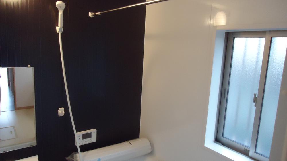 Same specifications photo (bathroom)