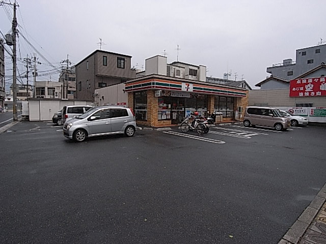 Convenience store. Seven-Eleven Tenri Station store up (convenience store) 247m
