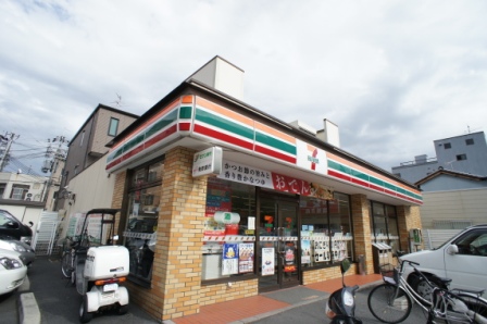 Convenience store. Seven-Eleven Tenri Station store up (convenience store) 639m