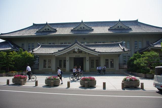 high school ・ College. Tenrikotogakko (high school ・ NCT) to 1339m