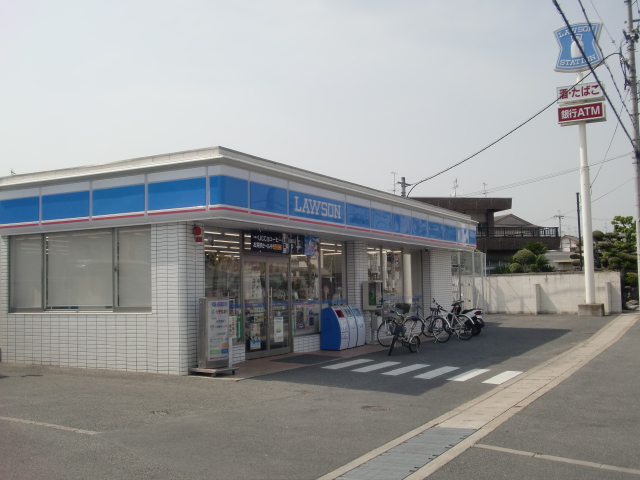 Convenience store. 484m until Lawson Yamatokoriyama Shinmachi store (convenience store)