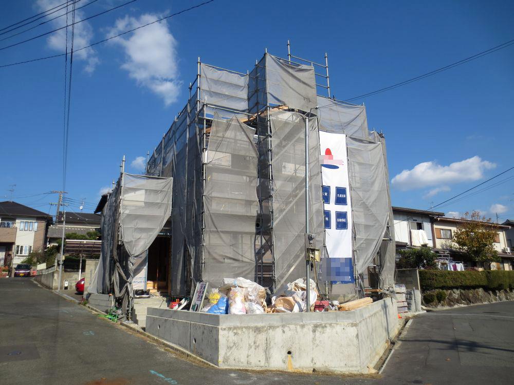 Local appearance photo.  ■ There are over the front road 6m, Parking is also a breeze ■ 