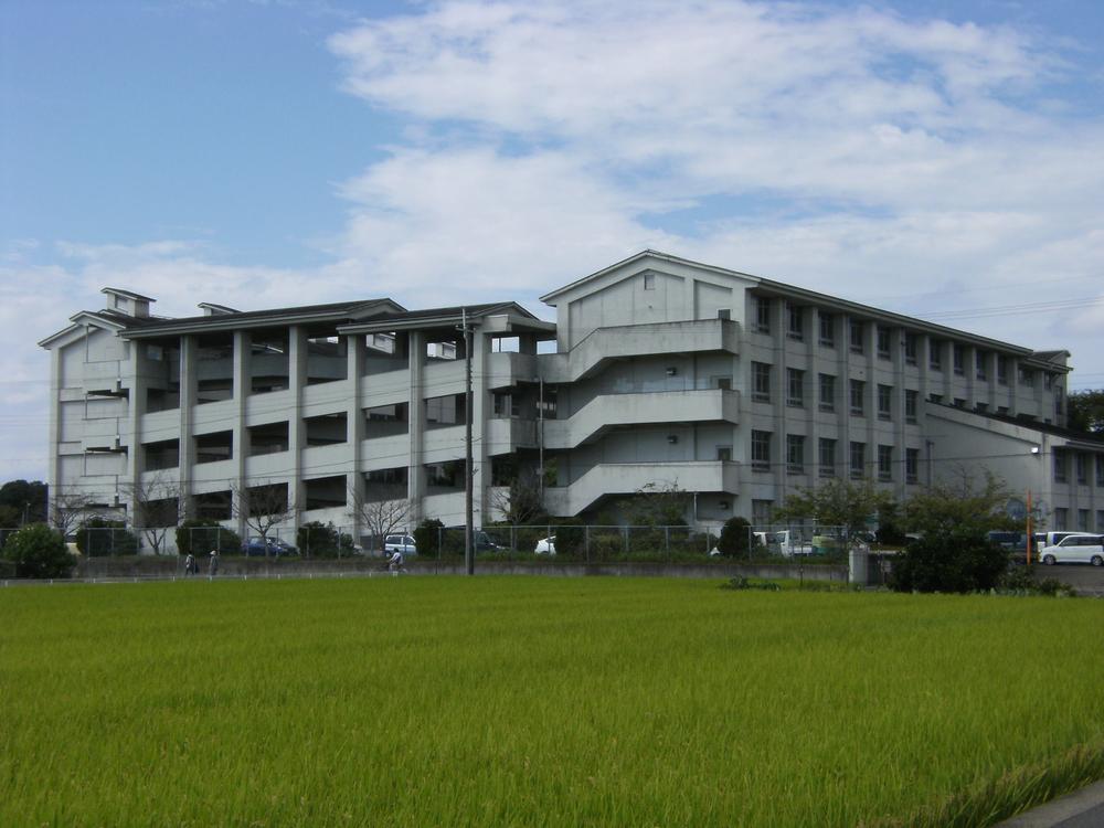 Junior high school. Yamato-Koriyama City Katagiri until junior high school 1360m