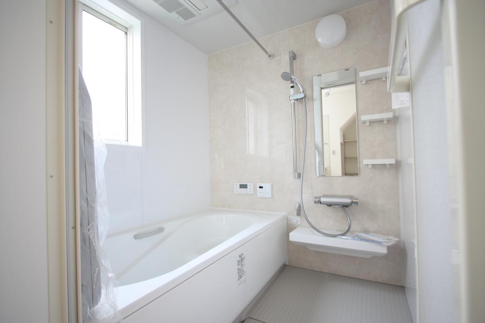 Bathroom. LIXIL Let Arainagaso tired of Kireiyu 1 day! Full of housework easier function