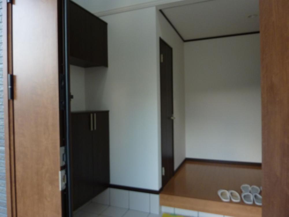 Entrance. Local (July 2013) Shooting