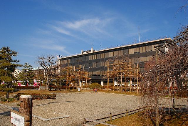 Government office. Yamatokoriyama 1277m up to City Hall (government office)