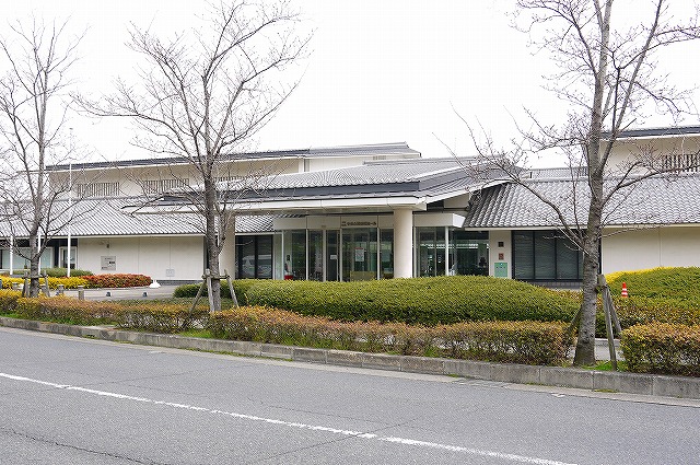 library. Yamatokoriyama City Library until the (library) 3923m