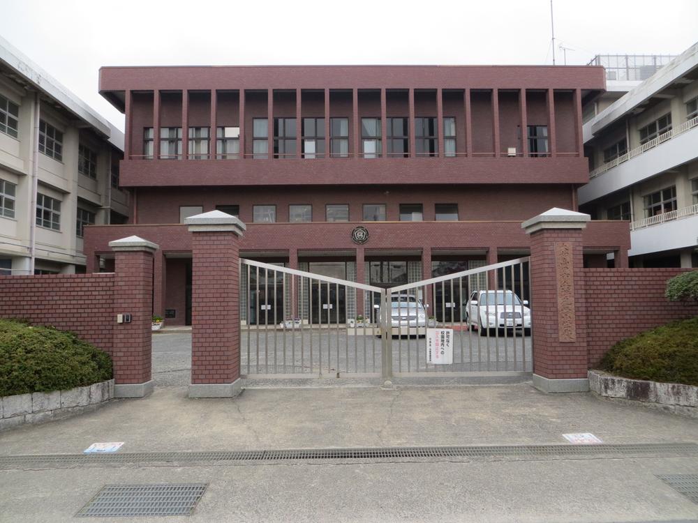 Primary school. Yamatotakada stand Ukiana to Nishi Elementary School 356m