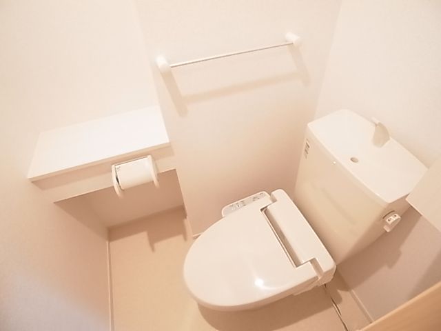 Toilet. In comforts packed ~ You (# ^. ^ #)