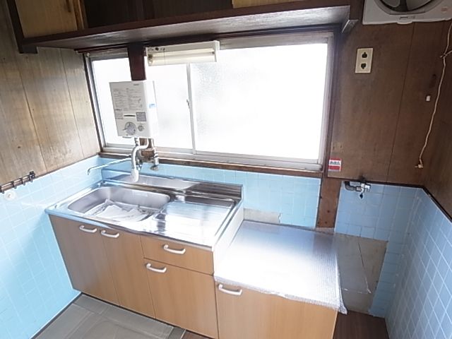 Kitchen. Kitchen was also replaced with a new one ~ !(^^)!