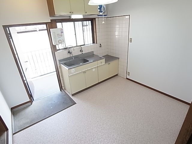 Living and room. Dining kitchen also loose in space ~ To ☆