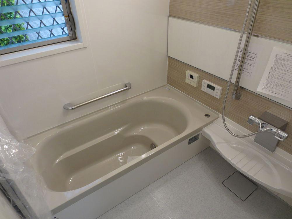 Model house photo.  ■ Bathroom 1 tsubo size ・ Kawakku ・ Mist is with a sauna function (bathroom) ■ 