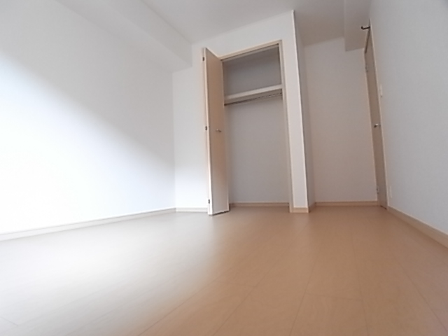 Other room space. Closet-conditioned Western-style (* ^ _ ^ *)