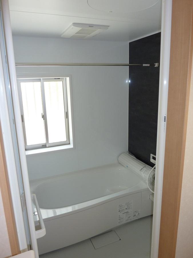 Bathroom. Spacious 1 square meters size with bathroom dry