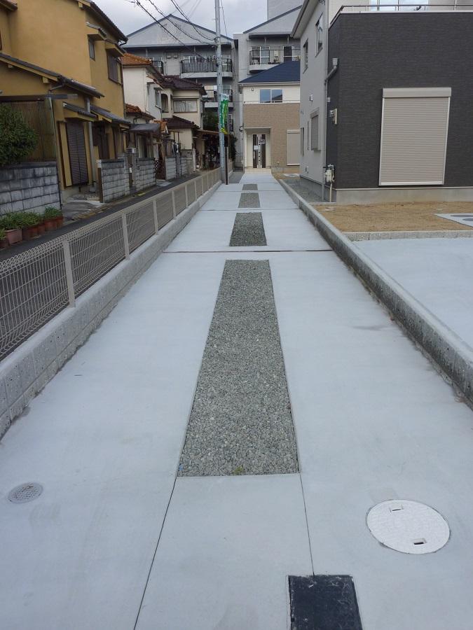 Other local. Building 2 Parking space Easy four OK