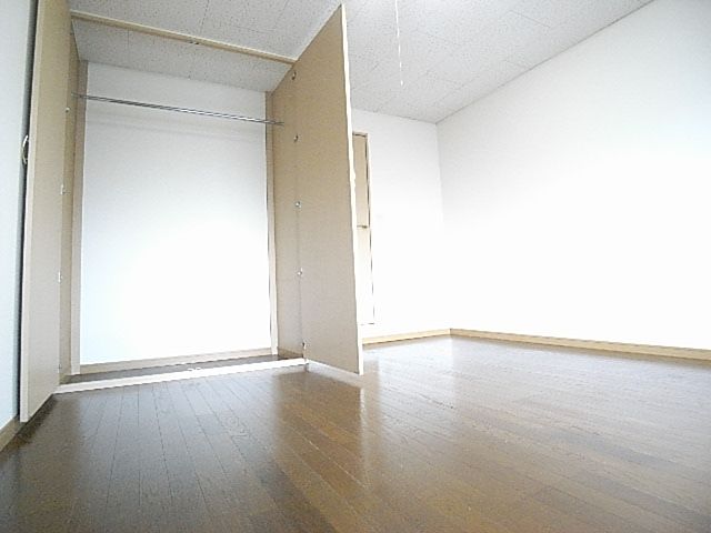 Other room space. It would put even bright spacious Western-style 8 quires comfortable bed ☆