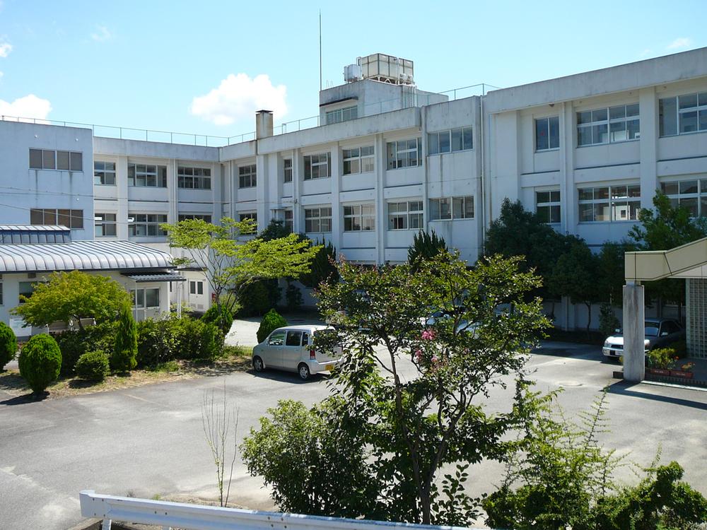 Primary school. Oyodo Municipal Oyodo Kibogaoka to elementary school 817m