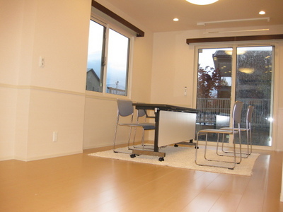 Living and room. table ・ Chair is not attached