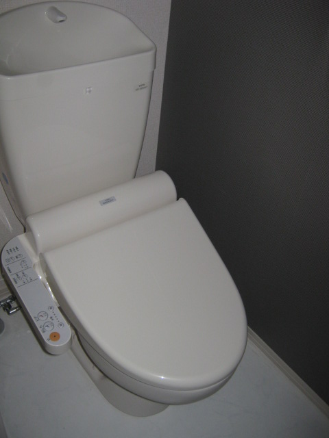 Toilet. Bidet There is also to 2F I !!!