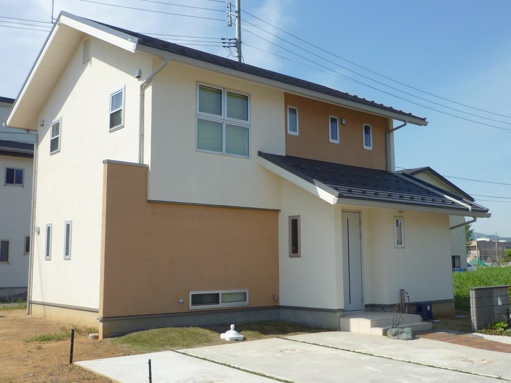 Local appearance photo