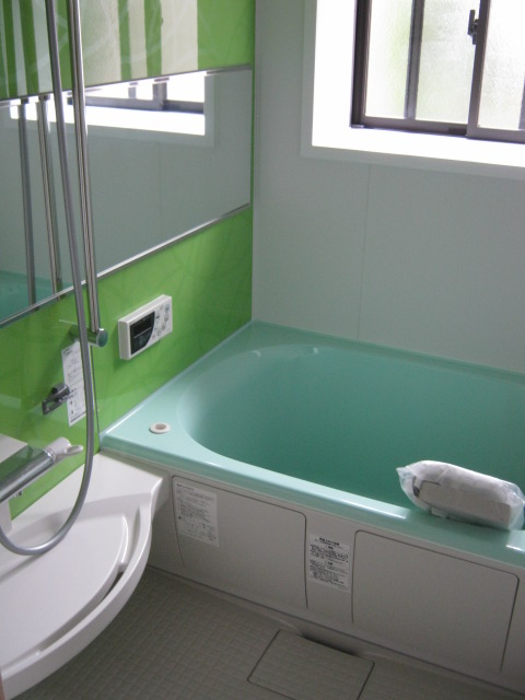 Bath. New bath reheating Yes !!!