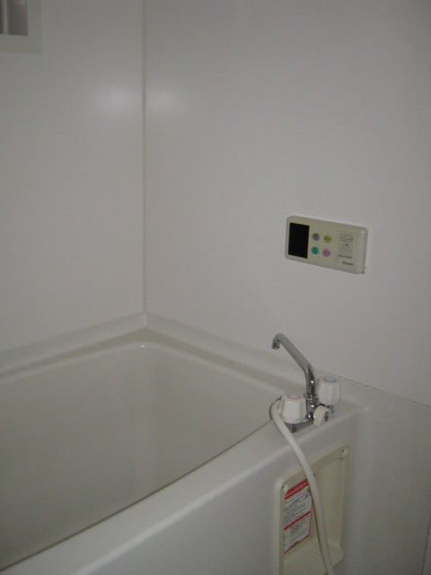 Bath. Additional heating with