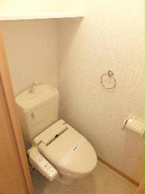 Toilet. It is a toilet with a heated cleaning function. 