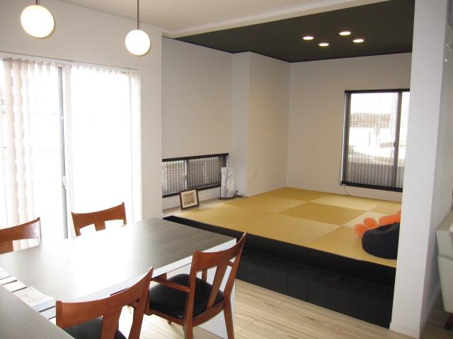 Living. 19.5 Pledge of open-minded LDK